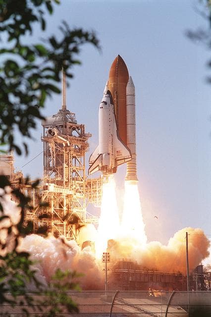NASA image: KSC-02pp0480