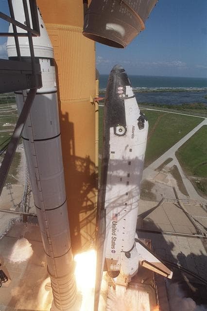 NASA image: KSC-02pp0481