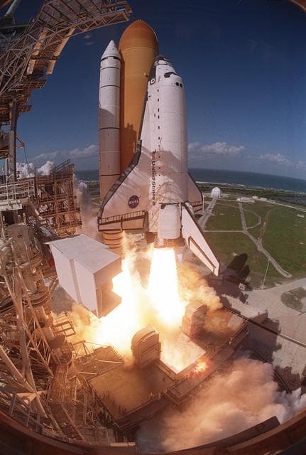 NASA image: KSC-02pp0482