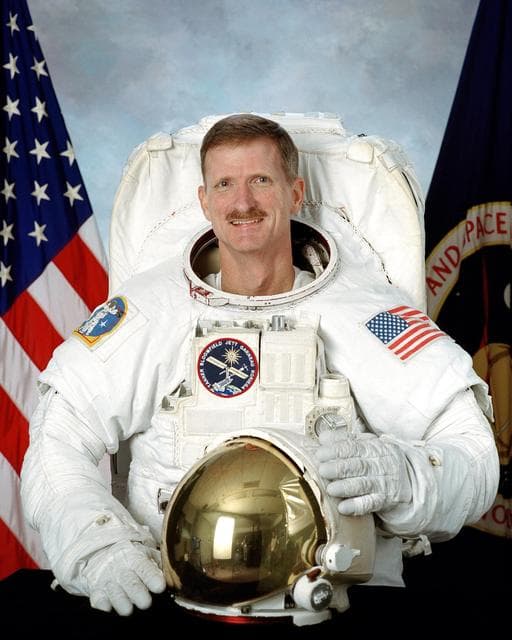 NASA image: KSC-02pp0489