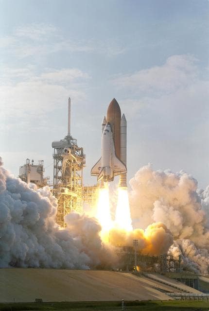NASA image: KSC-02pp0915