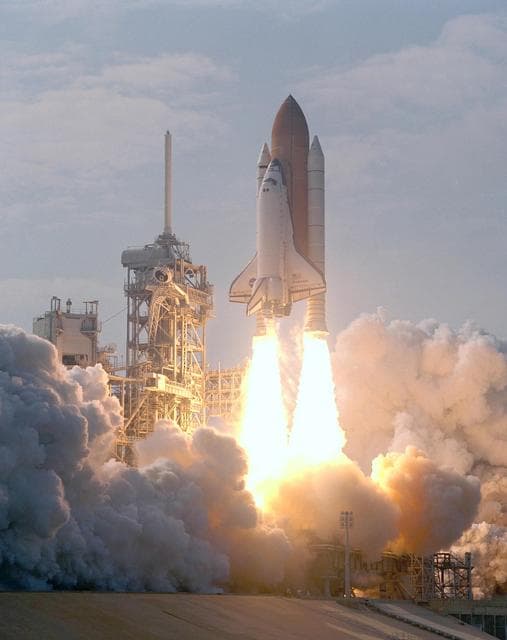 NASA image: KSC-02pp0918