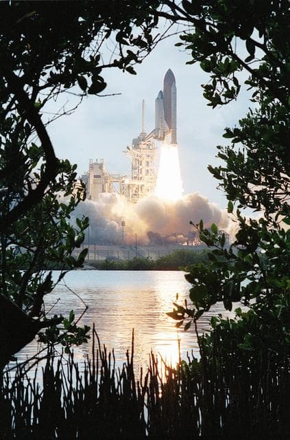 NASA image: KSC-02pp0920