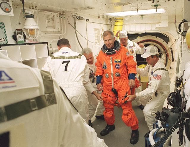 NASA image: KSC-02pp0922