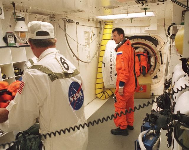 NASA image: KSC-02pp0923