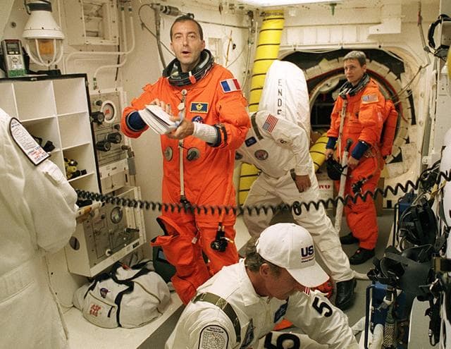 NASA image: KSC-02pp0926