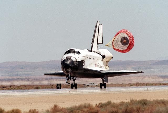 NASA image: KSC-02pp1114