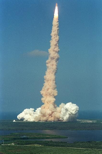 NASA image: KSC-02pp1475