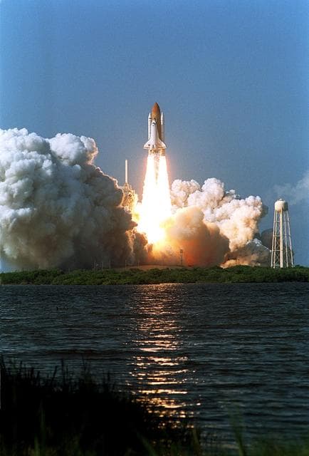 NASA image: KSC-02pp1477