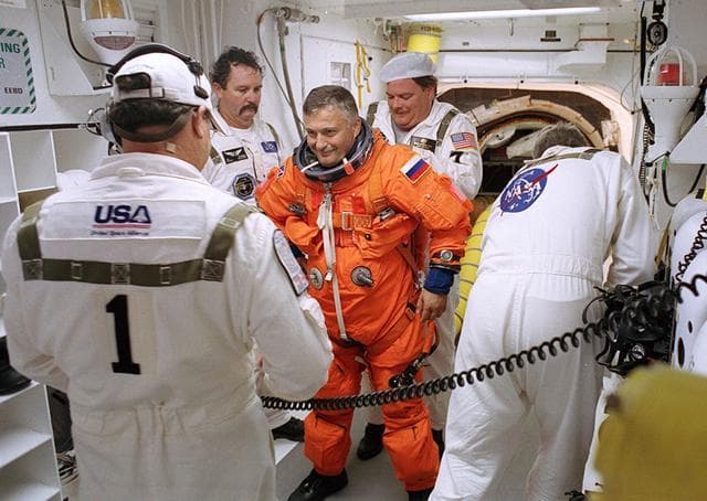NASA image: KSC-02pp1486