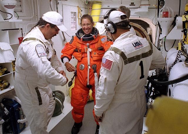 NASA image: KSC-02pp1488
