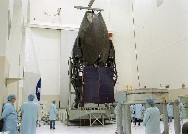 NASA image: KSC-02pp1635