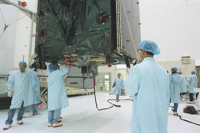 NASA image: KSC-02pp1640