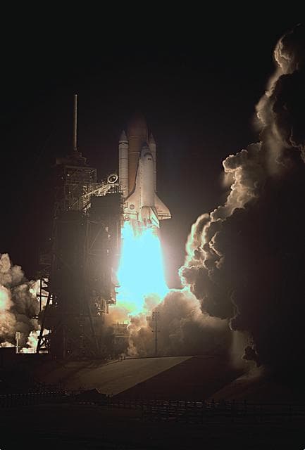 NASA image: KSC-02pp1821
