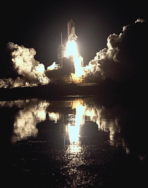 NASA image: KSC-02pp1822