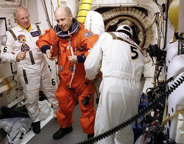 NASA image: KSC-02pp1828