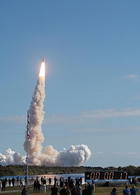 NASA image: KSC-03pd0118