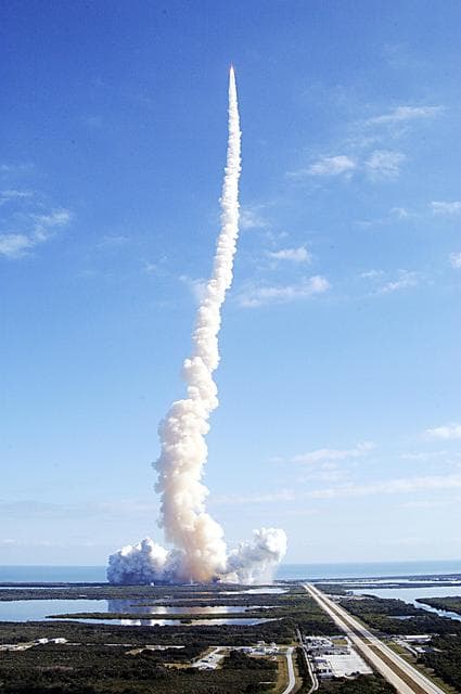 NASA image: KSC-03pd0121