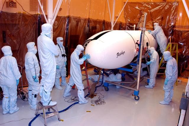 NASA image: KSC-03pd0163