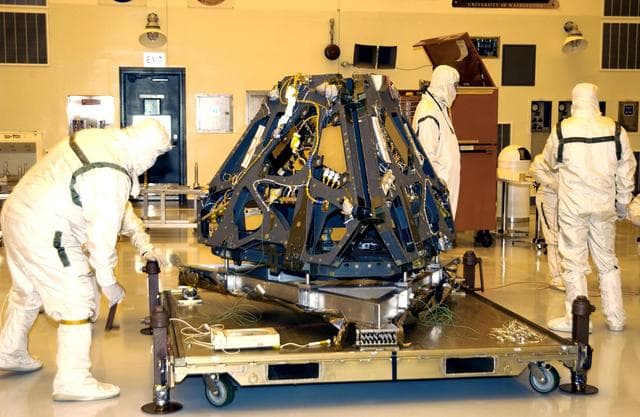 NASA image: KSC-03pd0213