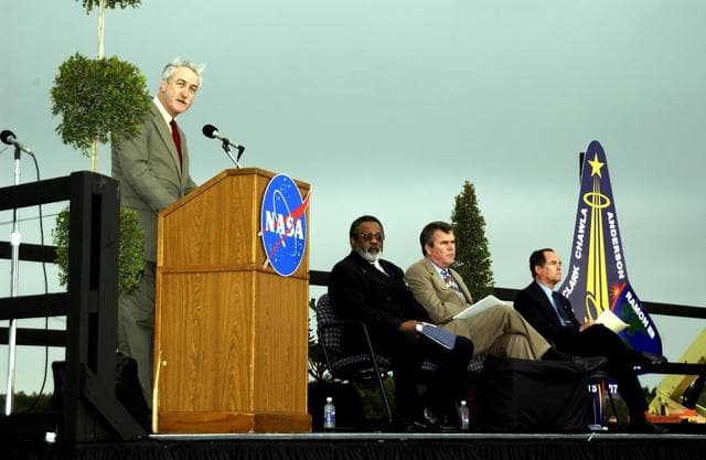 NASA image: KSC-03pd0298