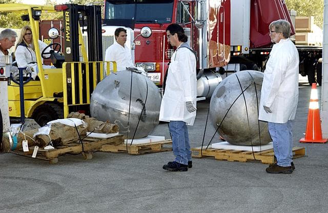 NASA image: KSC-03pd0348