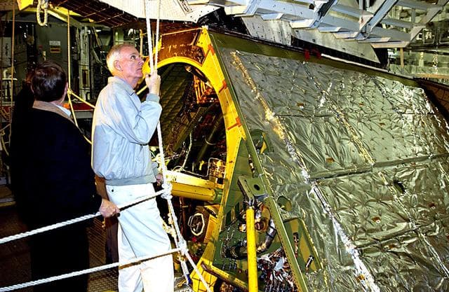 NASA image: KSC-03pd0356