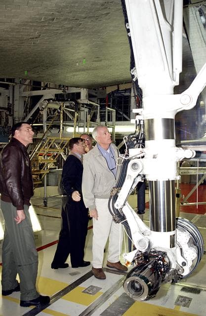 NASA image: KSC-03pd0376