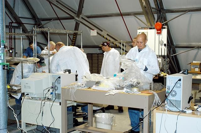 NASA image: KSC-03pd0389