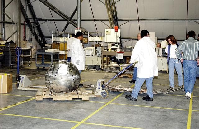 NASA image: KSC-03pd0418