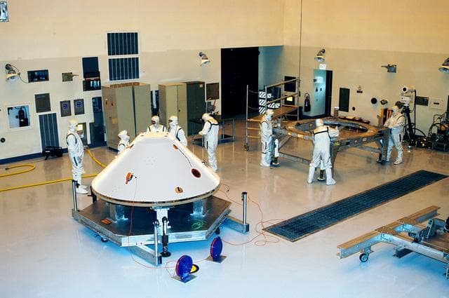 NASA image: KSC-03pd0438