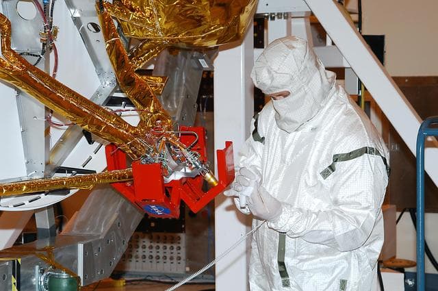 NASA image: KSC-03pd0440