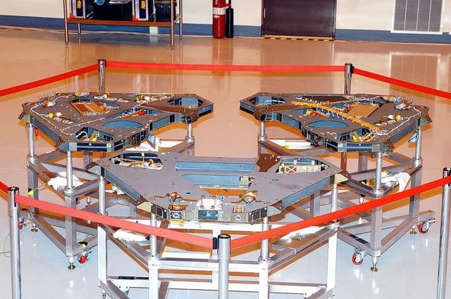 NASA image: KSC-03pd0441