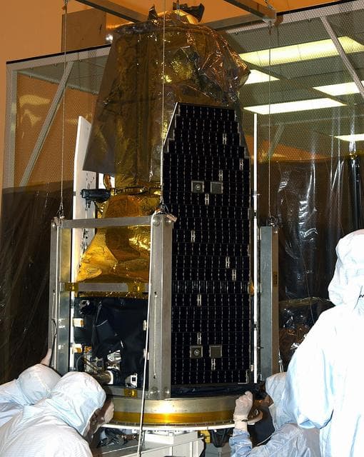 NASA image: KSC-03pd0481