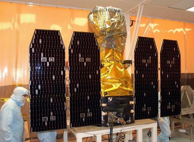 NASA image: KSC-03pd0488