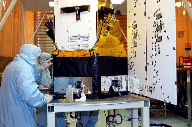 NASA image: KSC-03pd0491