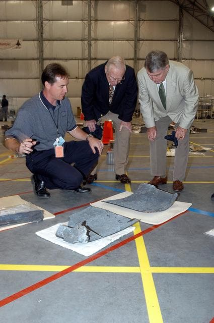 NASA image: KSC-03pd0562