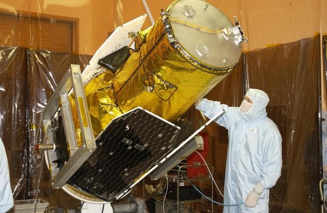 NASA image: KSC-03pd0623