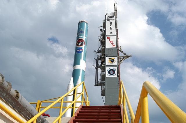 NASA image: KSC-03pd0648