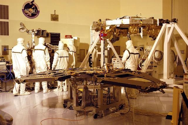 NASA image: KSC-03pd0657