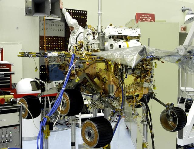 NASA image: KSC-03pd0673