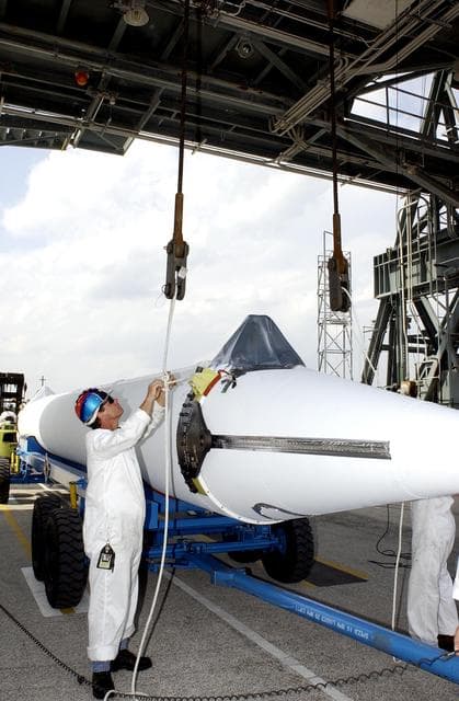 NASA image: KSC-03pd0674