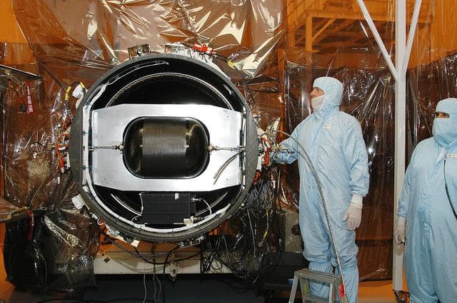 NASA image: KSC-03pd0739