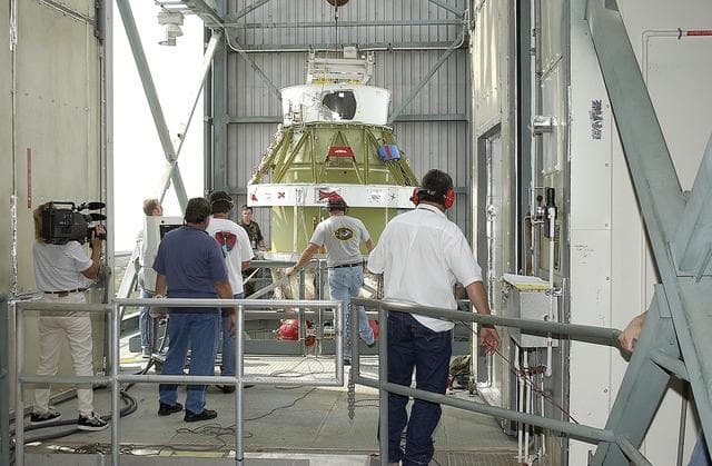 NASA image: KSC-03pd0748