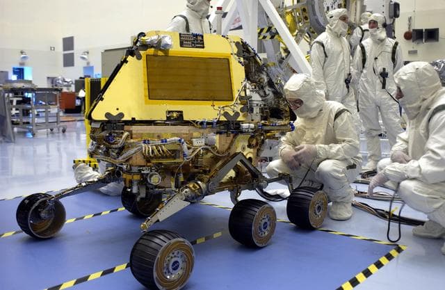 NASA image: KSC-03pd0768