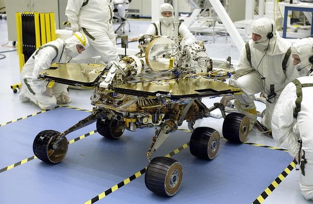NASA image: KSC-03pd0773