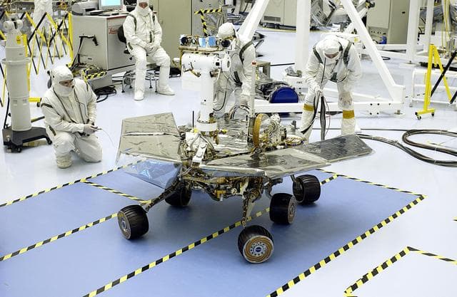 NASA image: KSC-03pd0783
