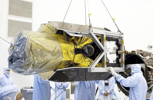 NASA image: KSC-03pd0800