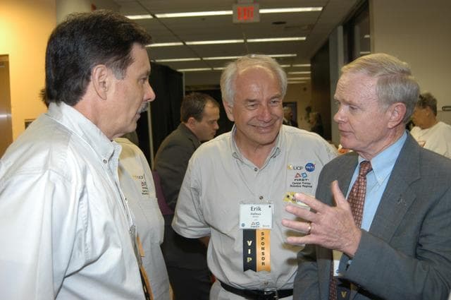 NASA image: KSC-03pd0810