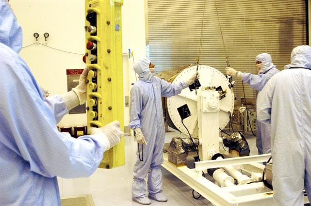NASA image: KSC-03pd0859